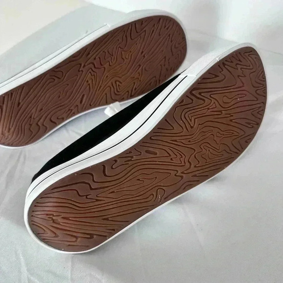 New Slow Man’s women’s fashion shoes Black & White. - Picture 7 of 7